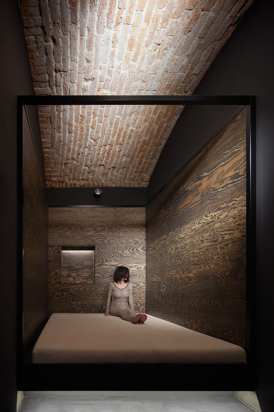 Relax地下酒店,布拉格 / Lenka Míková-34