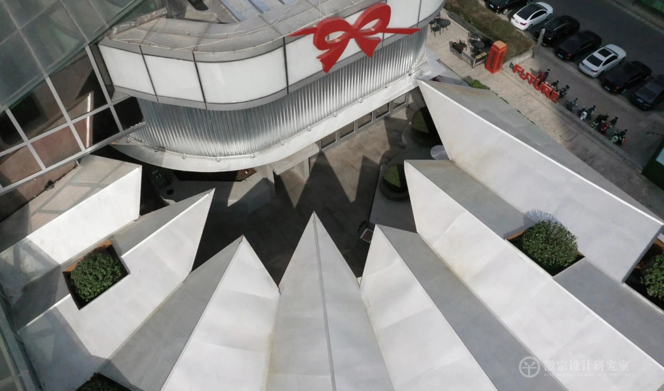 「被撕开的礼盒」SOONSOO CHICKEN中国首店设计丨中国郑州-46