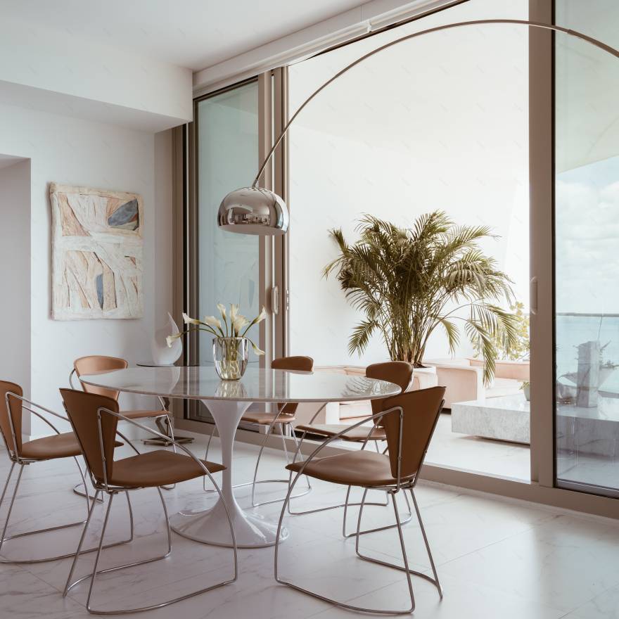 迈阿密 Herzog & de Meuron 建筑风格的豪华公寓,Tiffany Howell 打造梦幻室内设计-0