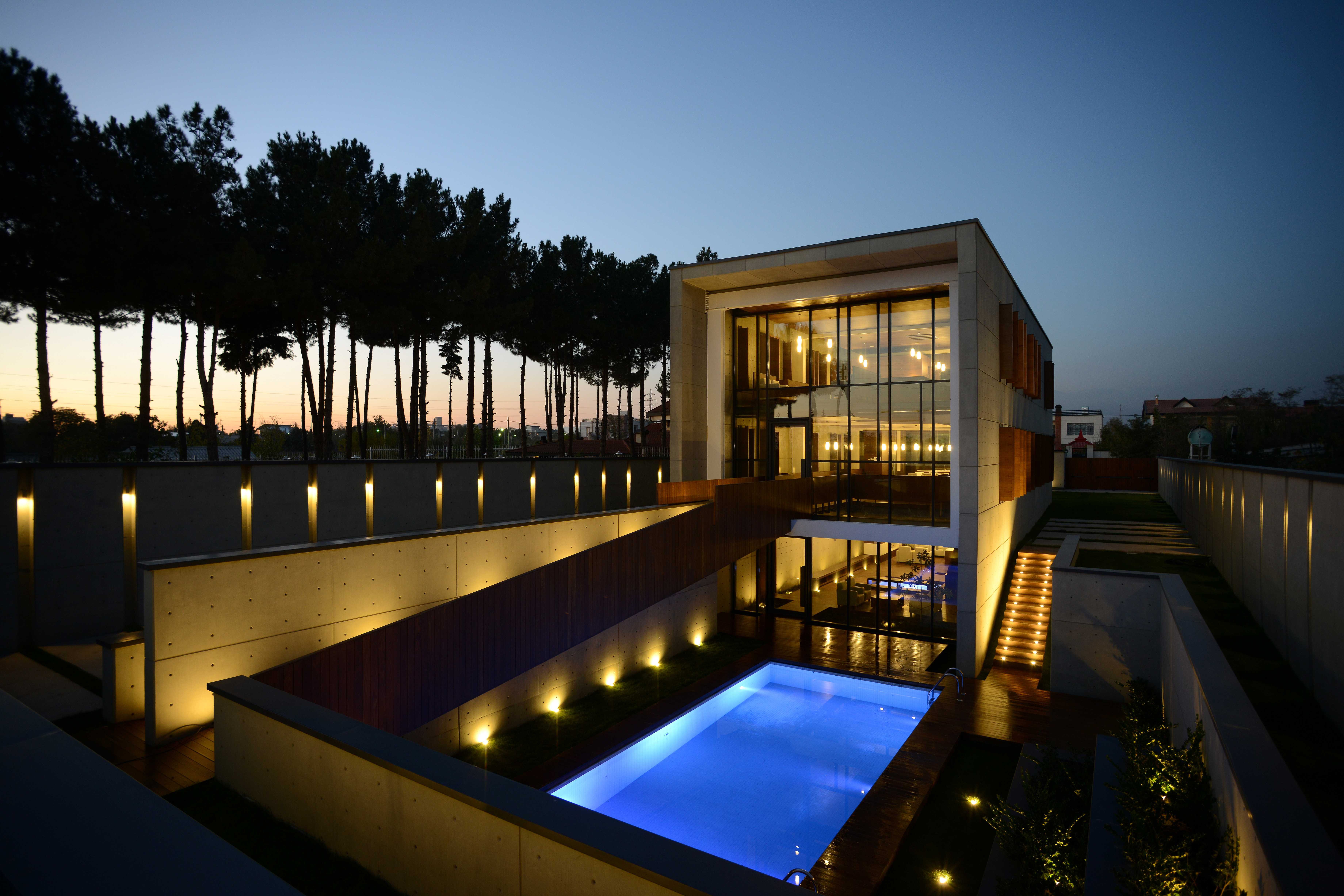 伊朗 1090 别墅 | 现代家庭生活与自然的和谐交融-0