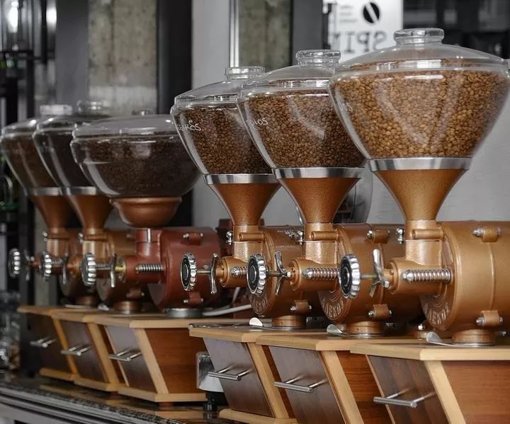 两个咖啡店，看懂外国人对待咖啡的态度-56