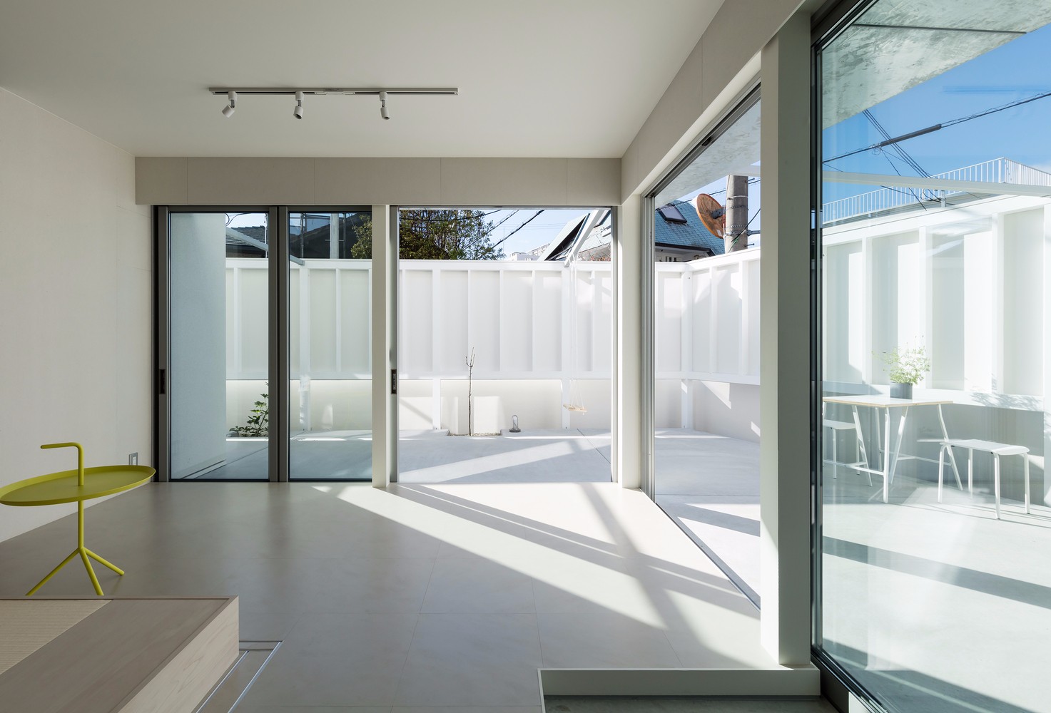 战后遗址上的小别墅生活-19