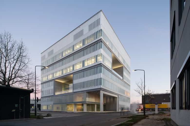  » Marie Curie building by Proof of the sum-14