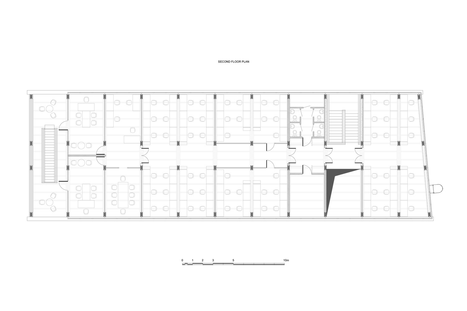 圣彼得堡市郊区的木质办公大楼-23