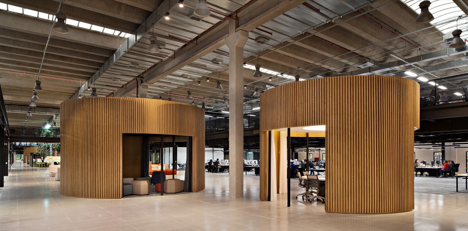 巴西 Mercado Livre 新总部 | 绿色环保与高效互动的办公空间-14