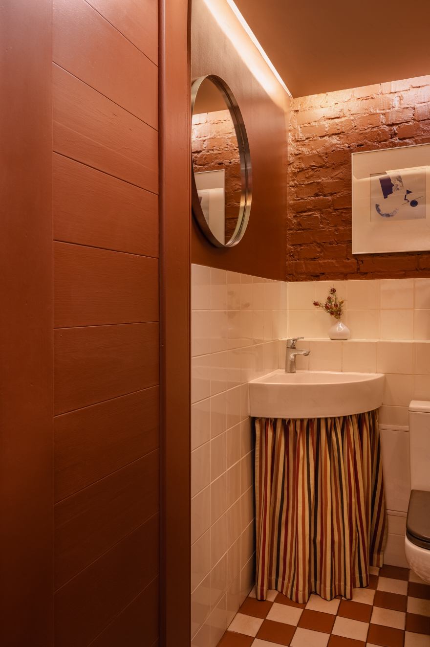 纯咖啡;原味咖啡(注:Frank 在这里可能是 纯的、原味的 意思,但不确定是否有特殊语境,如果结合特定品牌等情况可能有不同含义) 丨乌克兰基辅丨Yana Molodykh-27