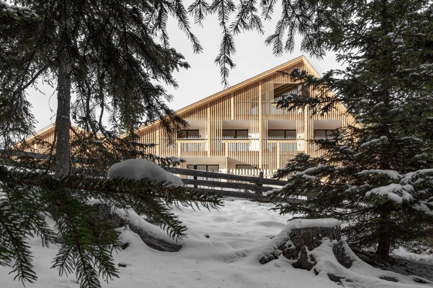 奥伯豪瑟阿尔姆酒店丨意大利丨Raum3 Architekten-3