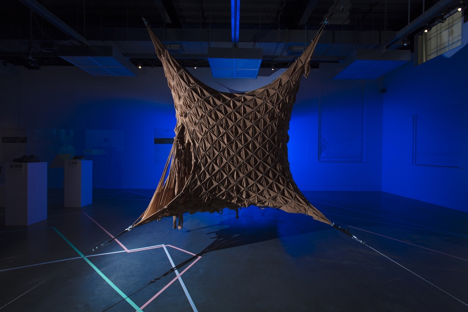 奇幻 NEON | 英国设计事务所探索建筑与艺术的交融-32