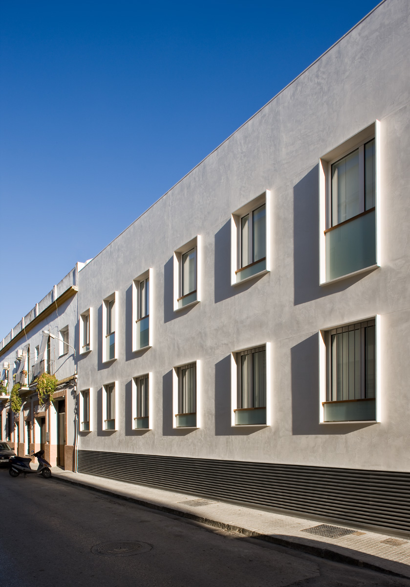 圣卢卡尔历史中心的 9 套住宅丨Fernando Suárez Corchete-12