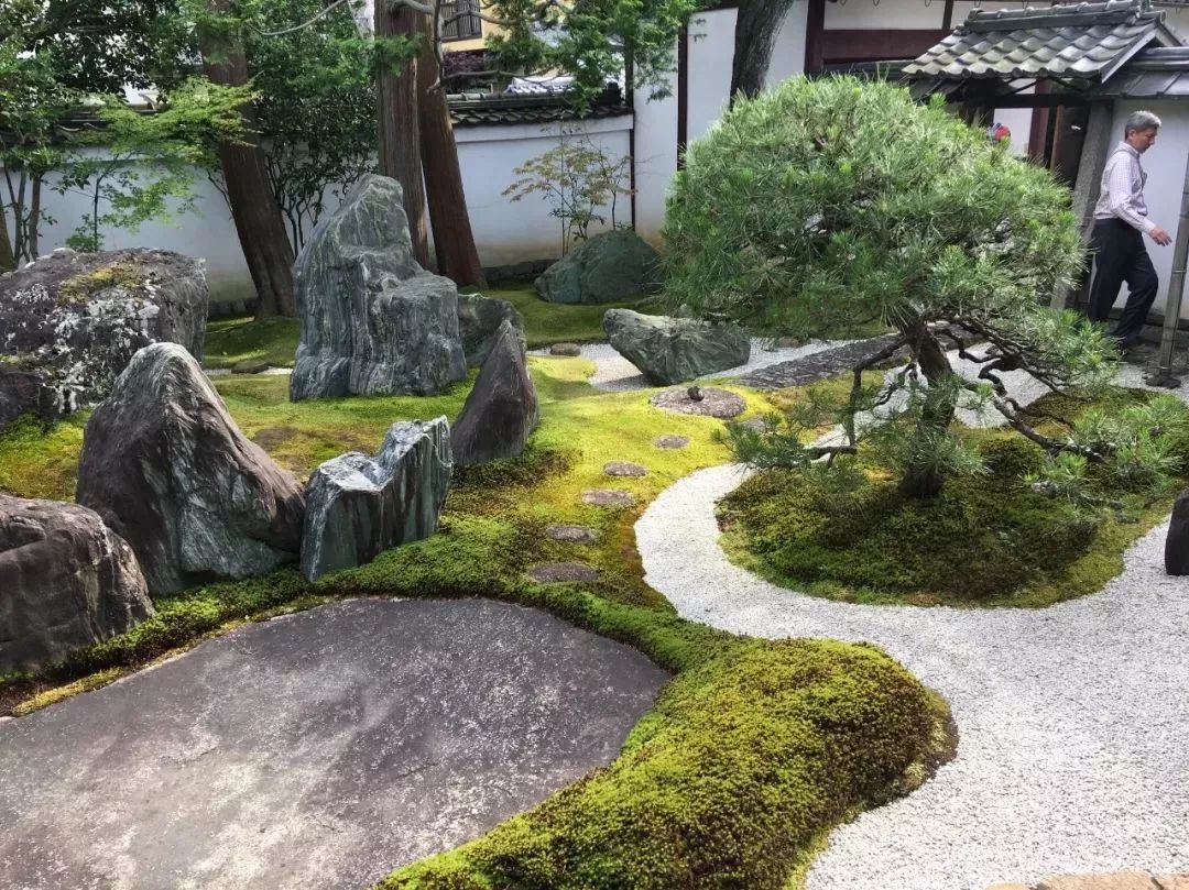 重森三铃的现代枯山水美学-97