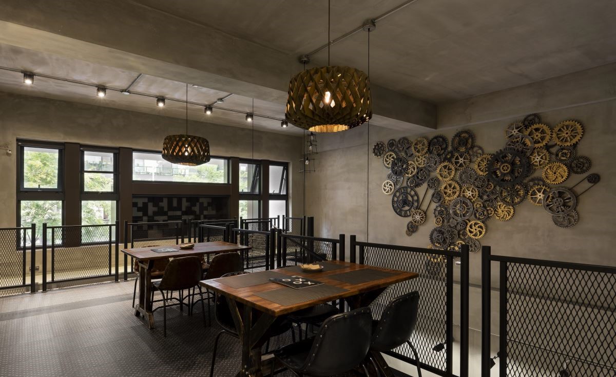 蒸气庞克风 33㎡挑高餐酒馆,复古科幻的工业艺术空间-21