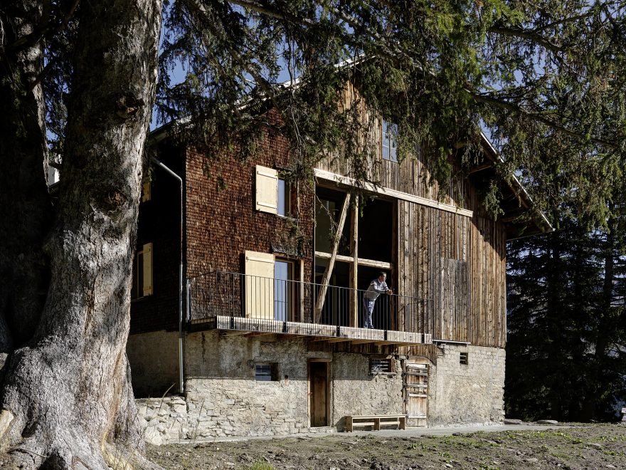 瑞士山地小屋的现代改造丨Christoph Cavigelli-31