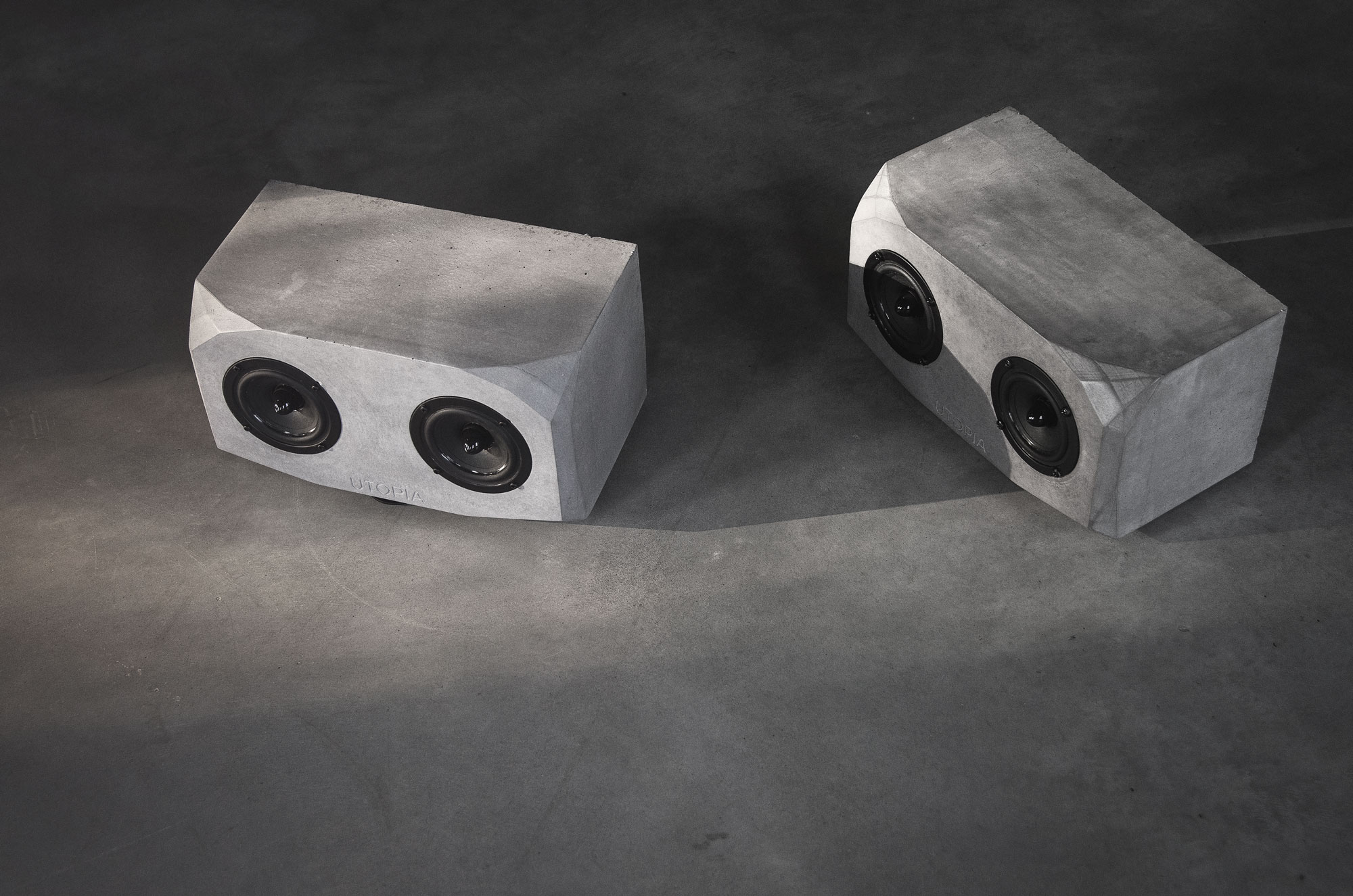 Titan Wireless Concrete Speaker By Utopia Audio-4