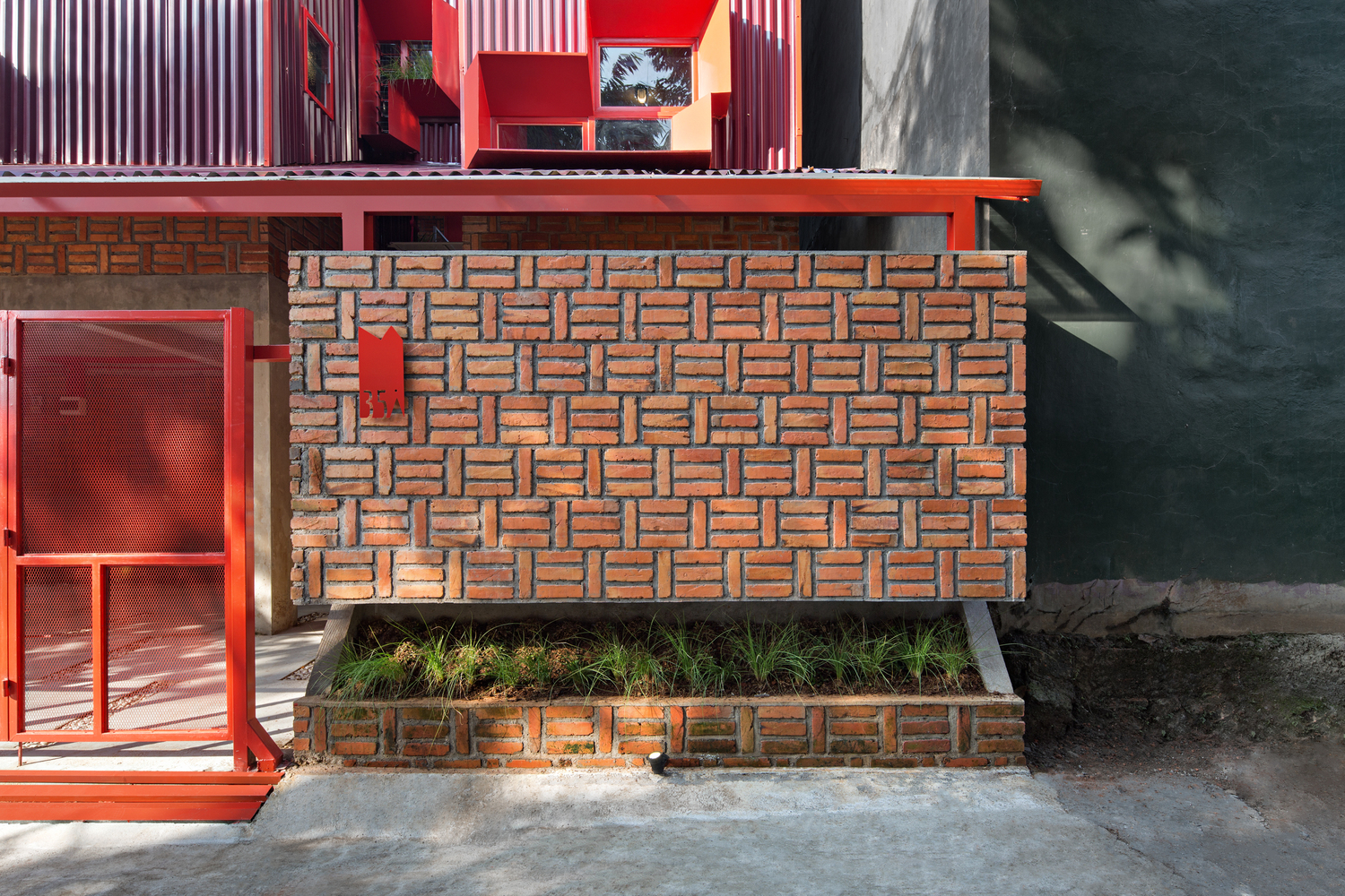 印度尼西亚 Stack By Step Red Zone 宿舍丨Ismail Solehudin Architecture-10