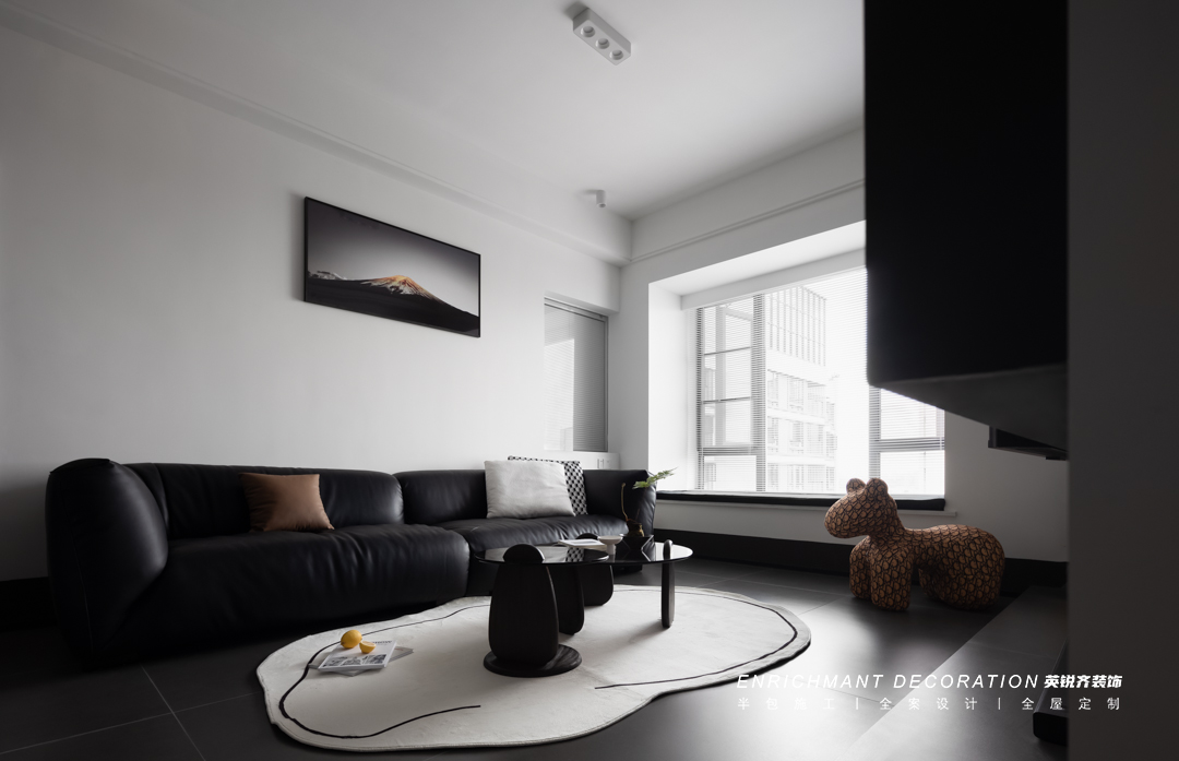 极致黑白丨易越-18