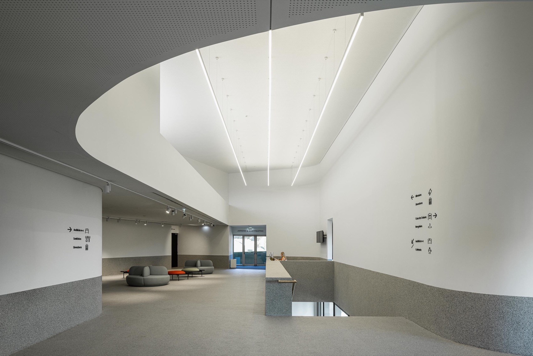 文化中心丨葡萄牙丨Galeria Gabinete-38