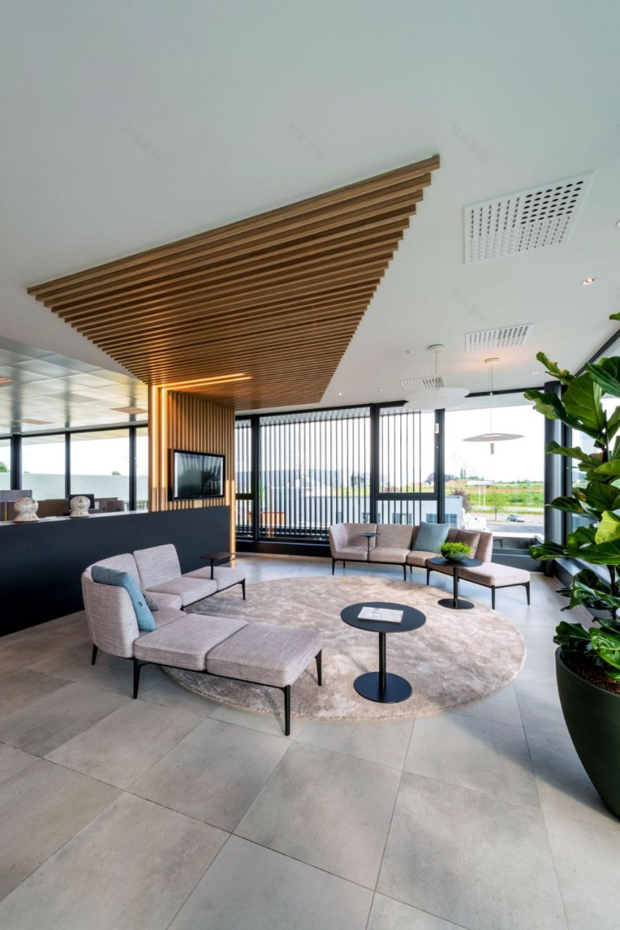 Klaarchitectuur为Borgloon水果经销商设计的办公楼-3