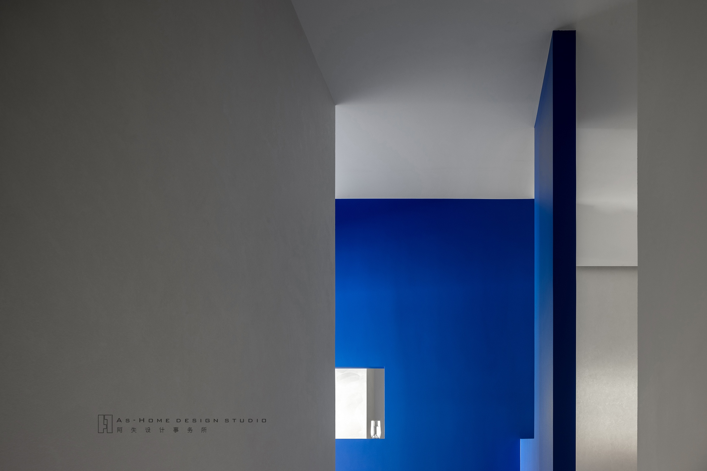 悬浮的涂料展厅-45