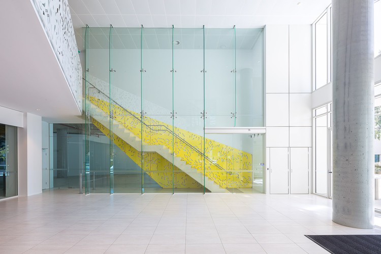 Skypark Car Park May + Russell Architects-11