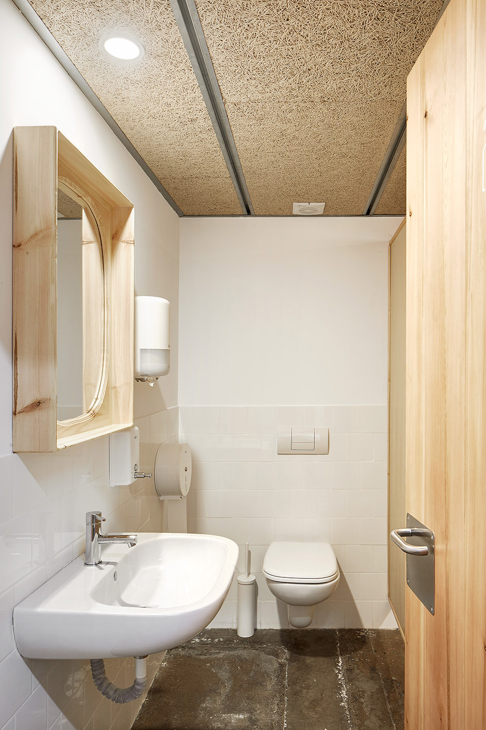 费卡洛斯设计中心，巴塞罗那 / Miriam Castells Studio-31