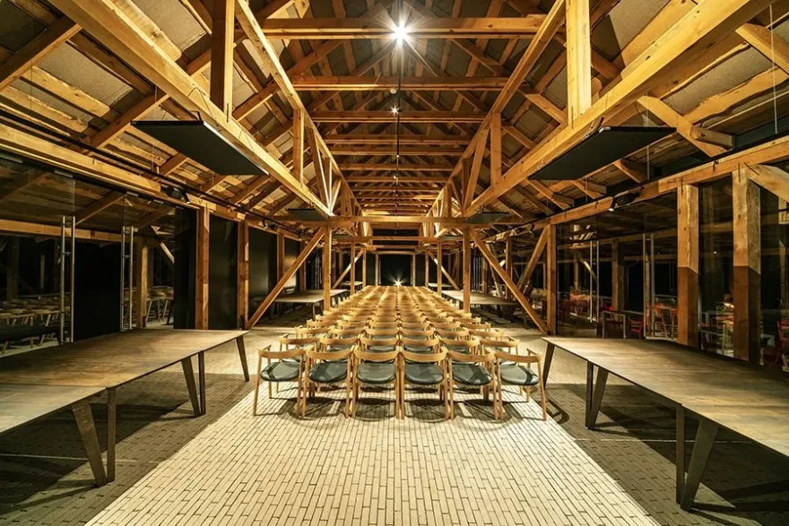 农民圈;农民圈子(具体含义可根据实际语境判断,这里圈既可以理解为有一定共同特点集合在一起的一个群体概念,也可理解为一种社交圈子之类的意思 )
注:如果这是一个专有名称的话,可能有特定的、更合适的译法,可结合具体背景信息进一步判断 丨立陶宛丨DO ARCHITECTS-31