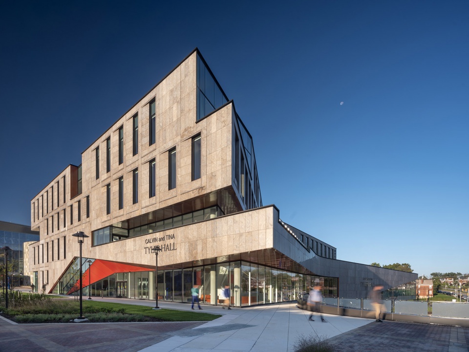 摩根州立大学学生服务中心丨美国巴尔的摩丨Teeple Architects+GWWO Architects-16