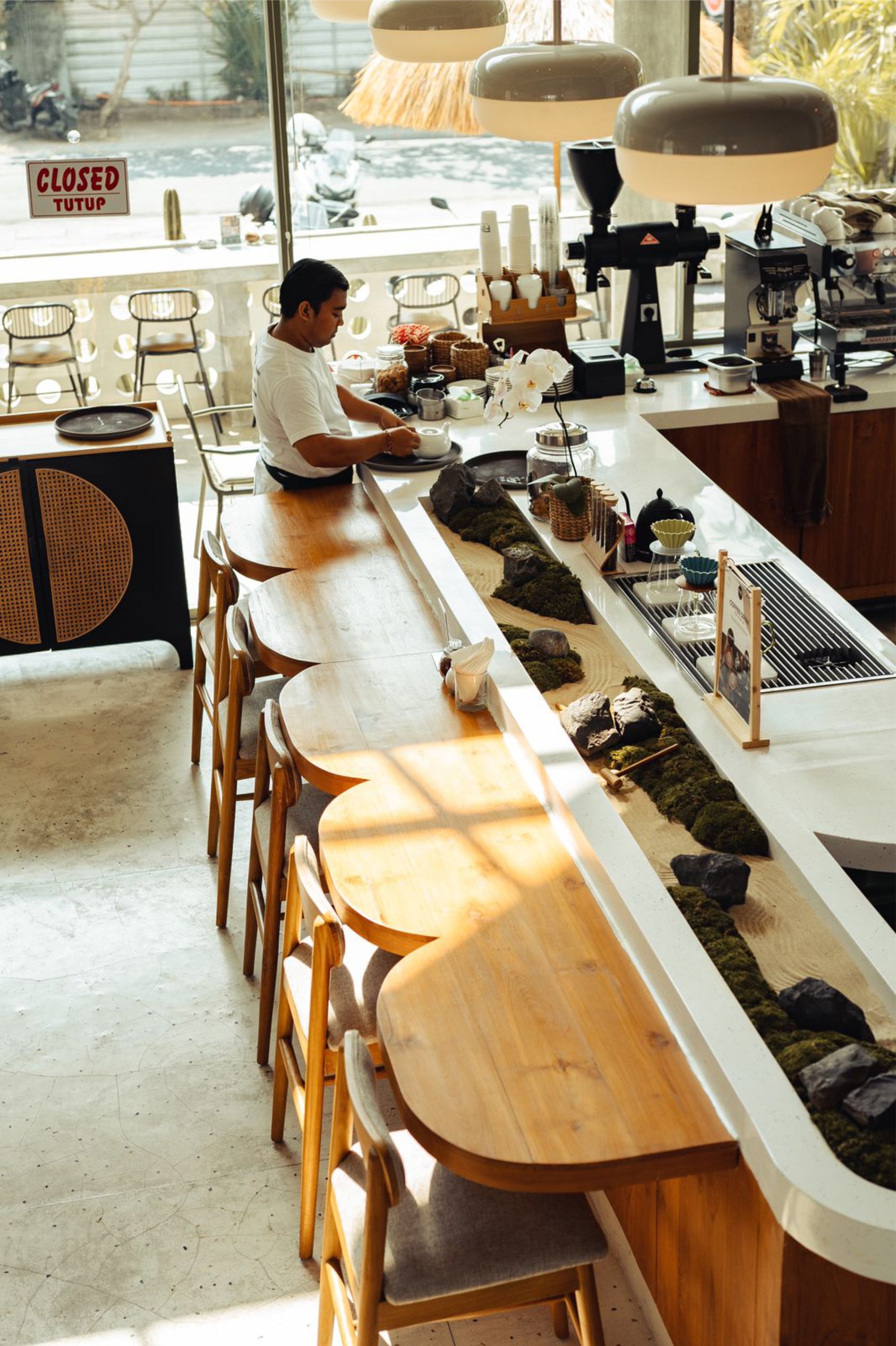 INTERIOR DESIGN & ARCHITECTURE FOR COFFEE SHOP “FINE”-7