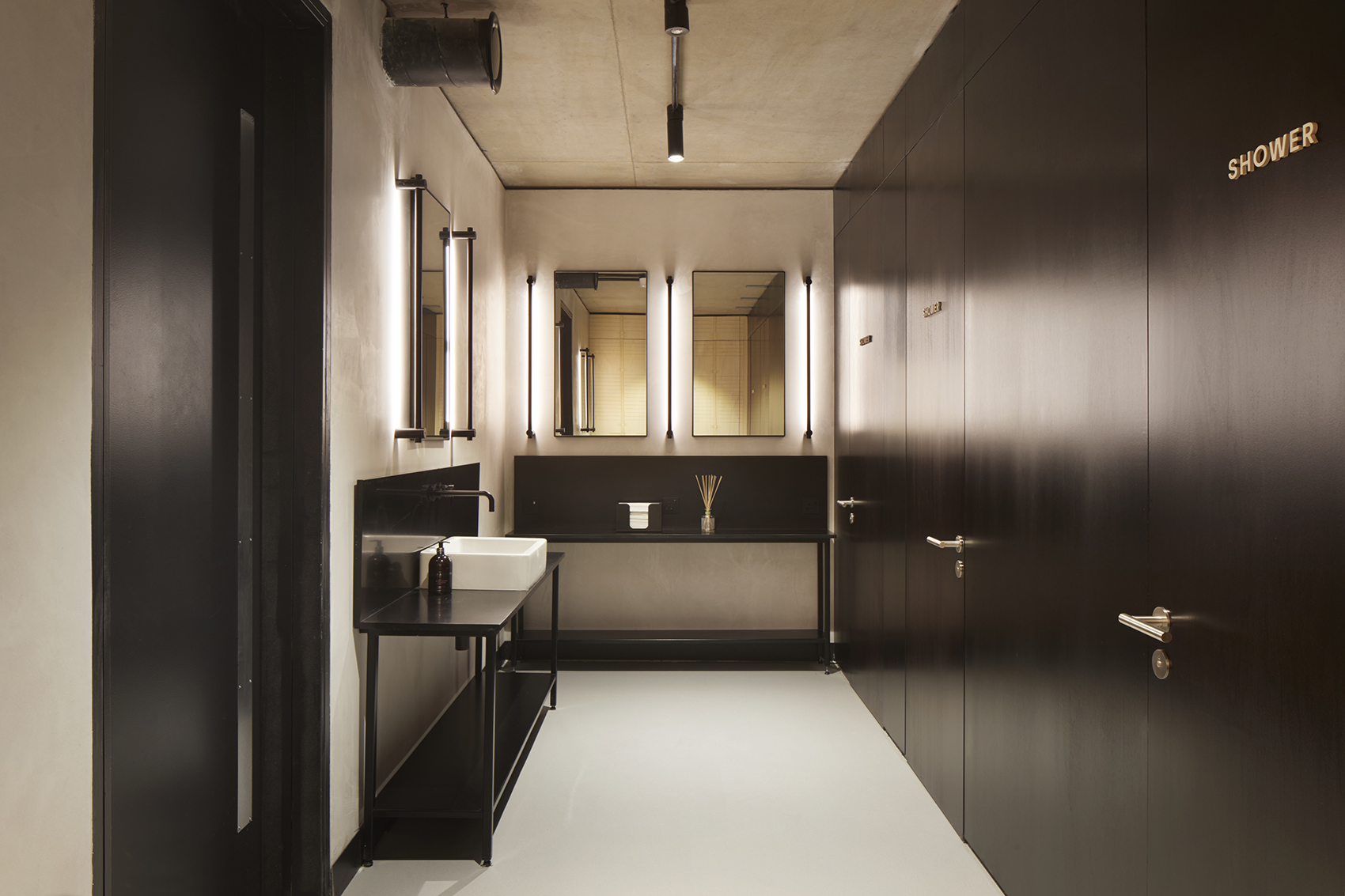 英国Rolling Stock Yard办公楼-89