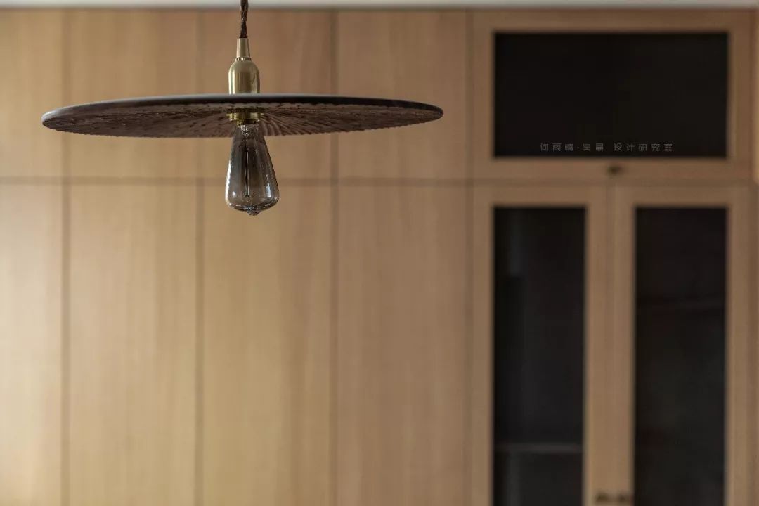 原木自然系家居,打造多才摄影师的温馨生活空间-88