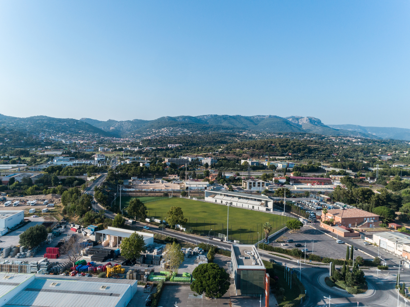 Si·Fours·Les·Plages 城市体育看台建筑-67