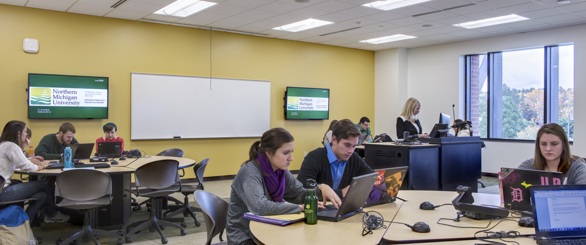 北密歇根大学 Jamrich Hall 创新学习环境-11