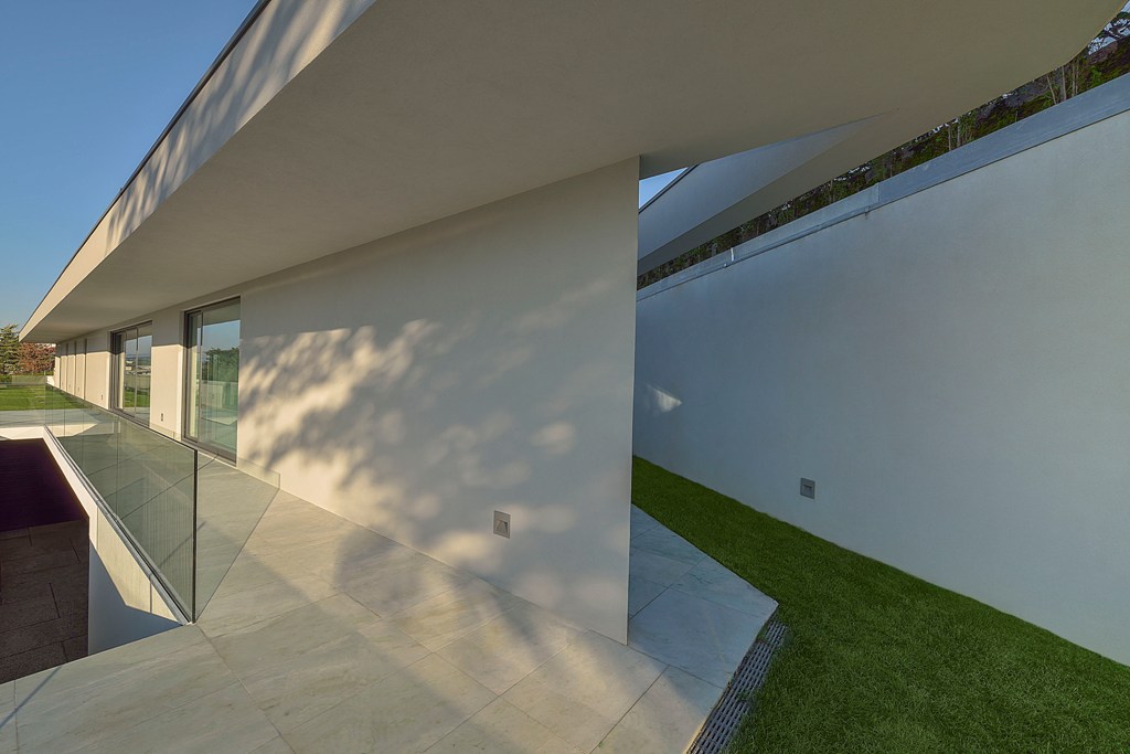 光伏住宅（注：Casa在西班牙语里有房屋住宅的意思，PV是Photovoltaic的缩写，意为光伏 ） 丨葡萄牙丨Central Arquitectos-16