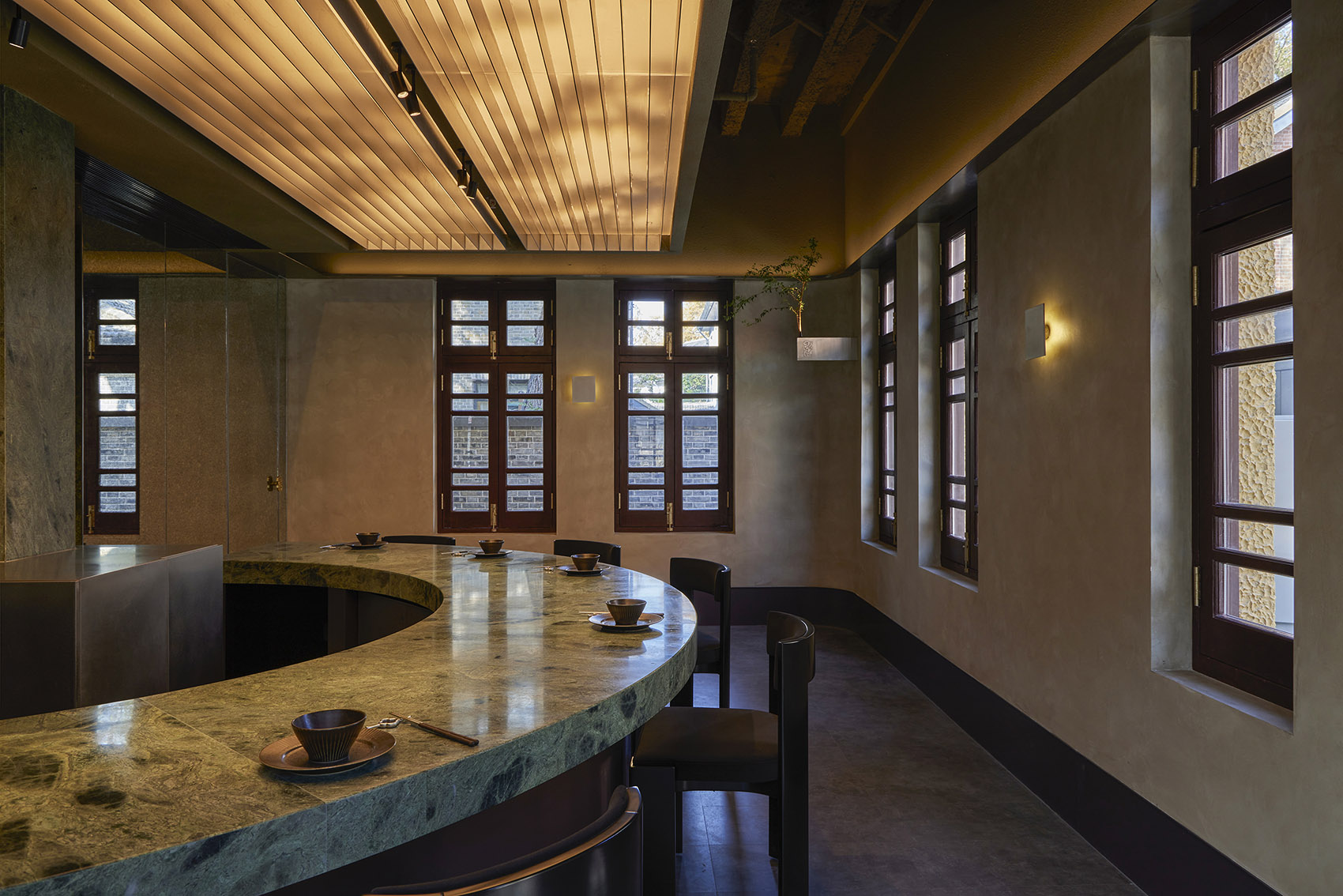 “葱茏”餐厅丨中国南京丨八荒设计团队-28