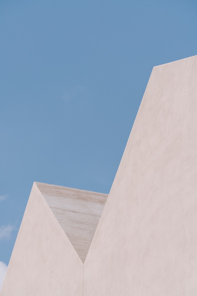 马德里锯齿形屋顶住宅-22