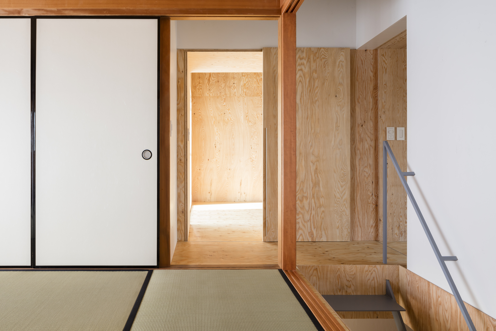 House in Oyamazaki / Shimpei Oda Architect's Office + Atelier Loowe-37