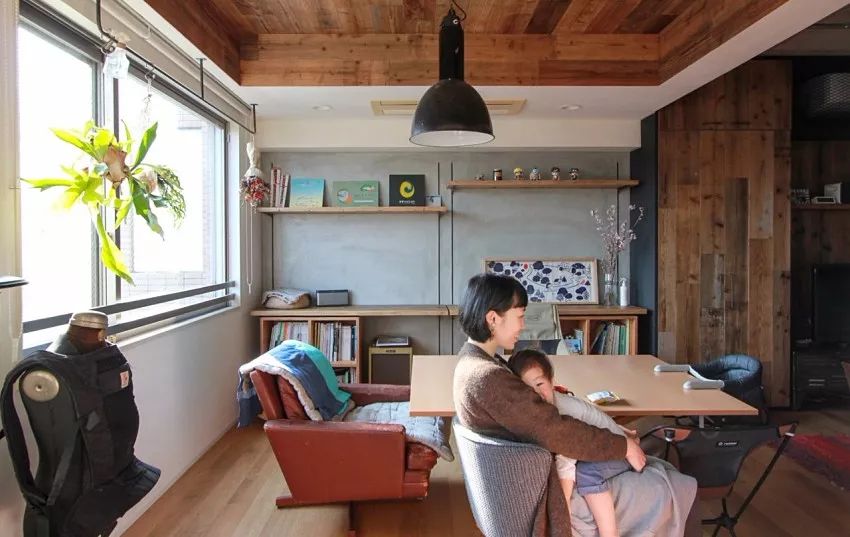 东京 83㎡阳光原木系三口之家，工业复古风中打造亲子互动空间-9