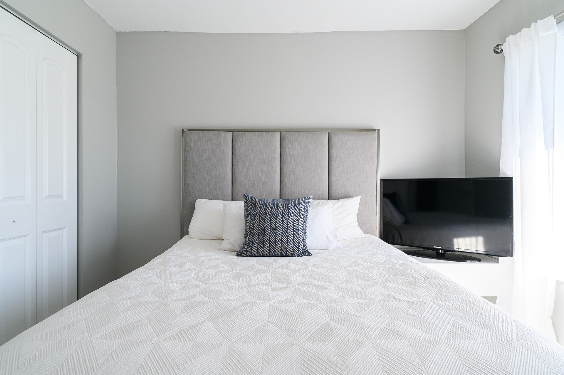 Complete Airbnb Listing 2-28