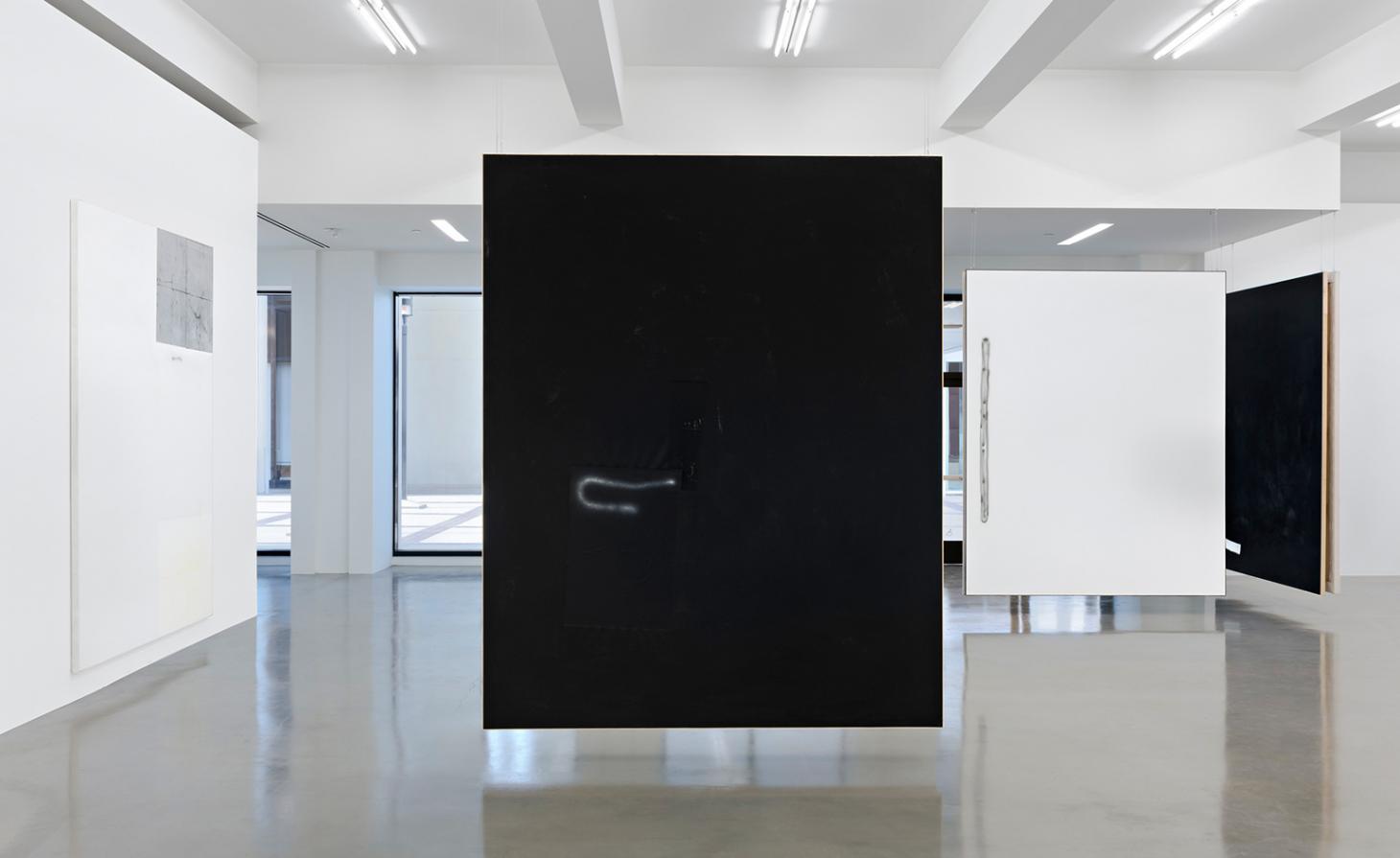 极简主义的新篇章 | 大卫·奥斯托斯基与米哈伊尔·皮尔吉利斯的艺术对话-1