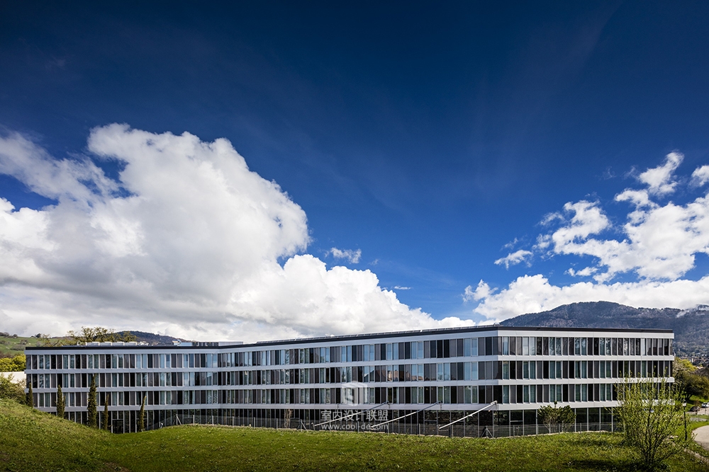 瑞士摩登时代酒店 / Itten+Brechbühl-5