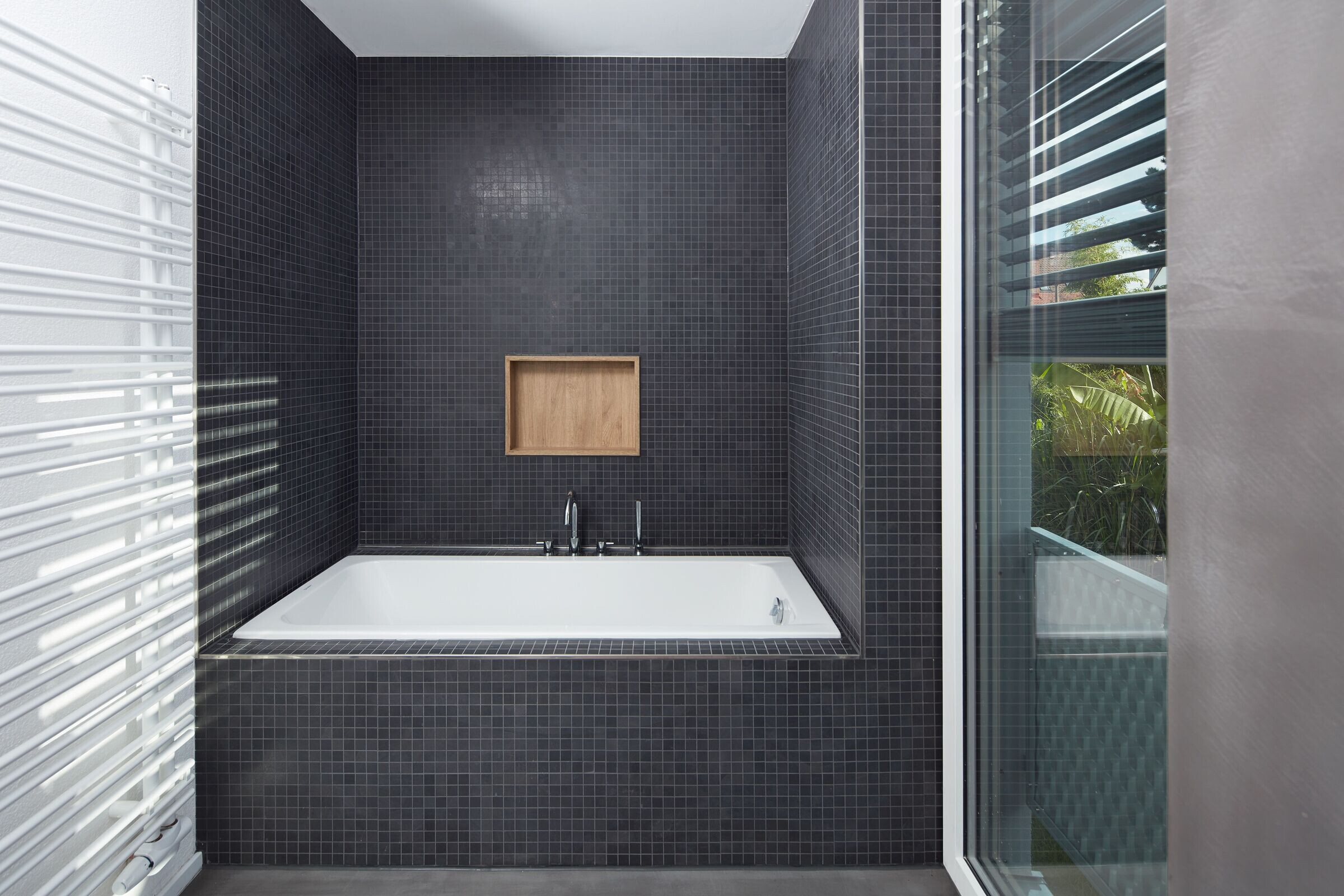 德国 Stuttgart 新锐私人住宅设计,精致简约融入老社区-25