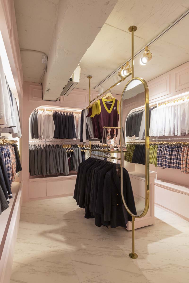 40 平 INS 情感共享校服店设计-7