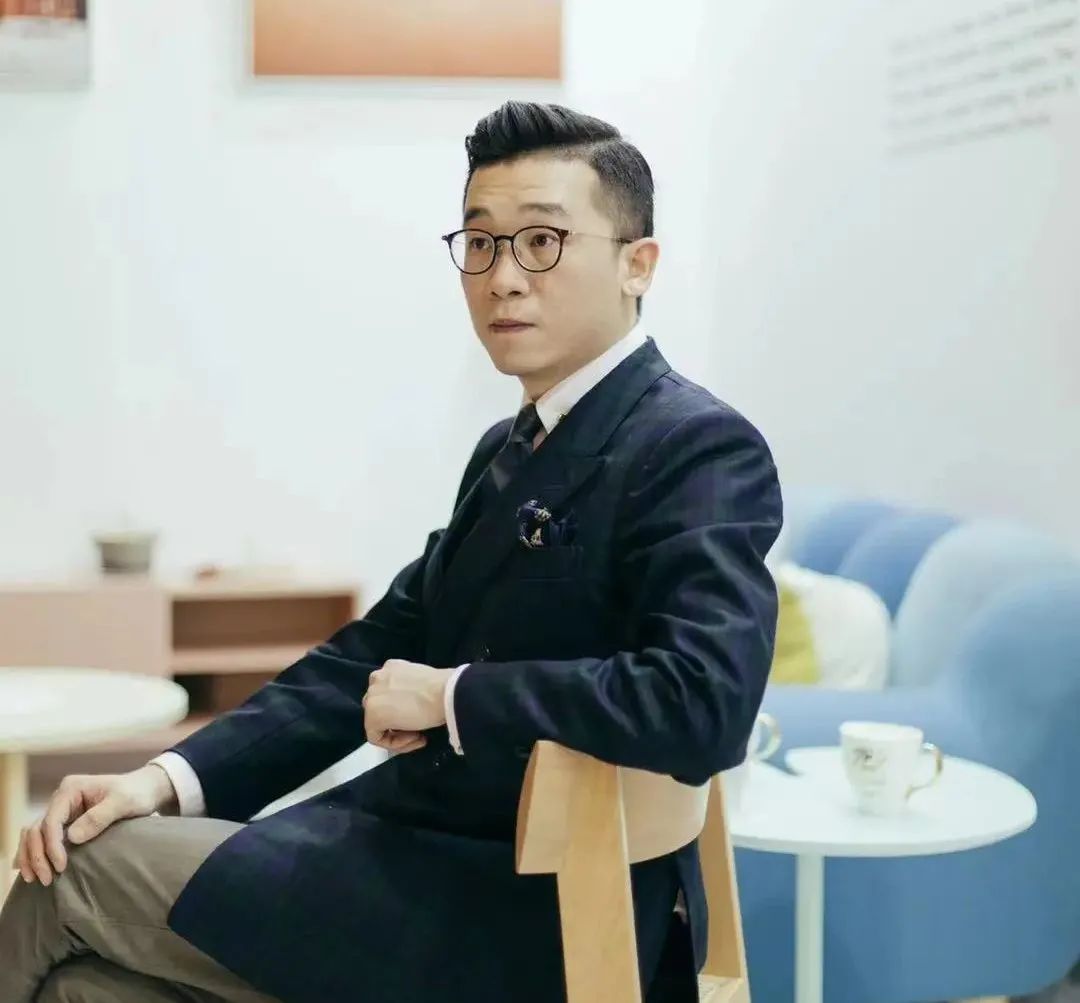 都会主义的空间叙述新技 – 顶层复式公寓室内改造丨中国上海丨上海境物建筑设计咨询有限公司-55