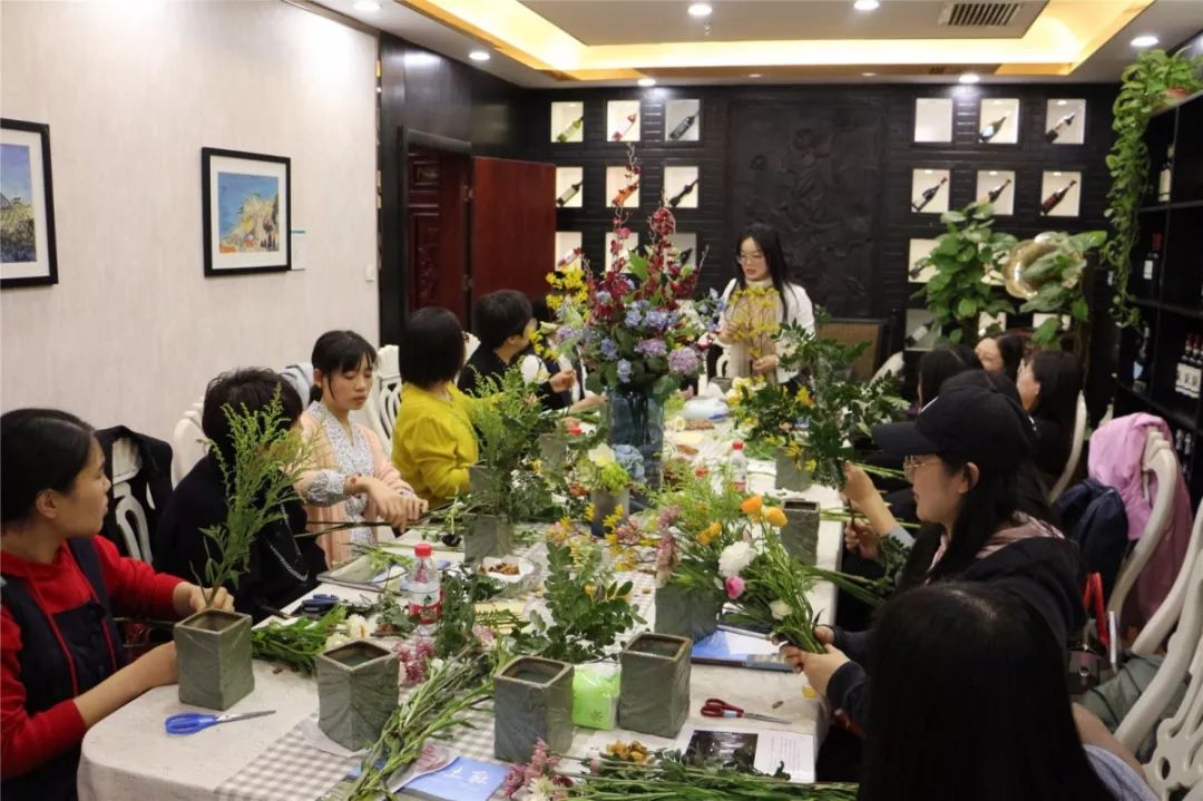 河北建筑装饰协会 | 红酒与花的艺术融合-19