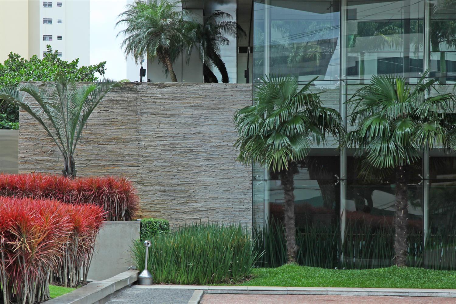 Itaú Conceição 商业中心景观设计-7