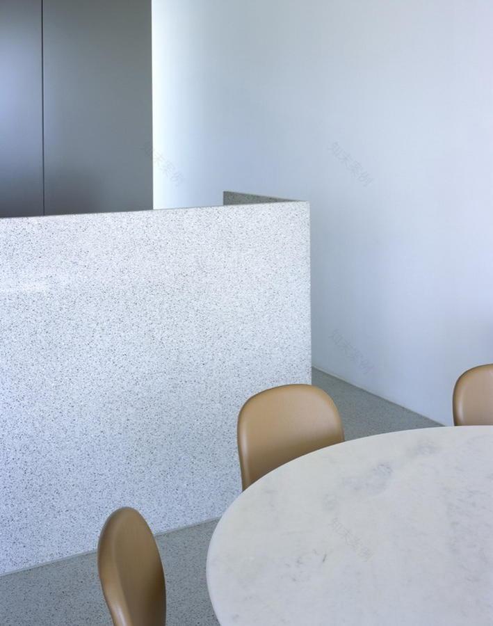 恩格尔恩·霍尼塞特顶层公寓丨Ian Moore Architects-13