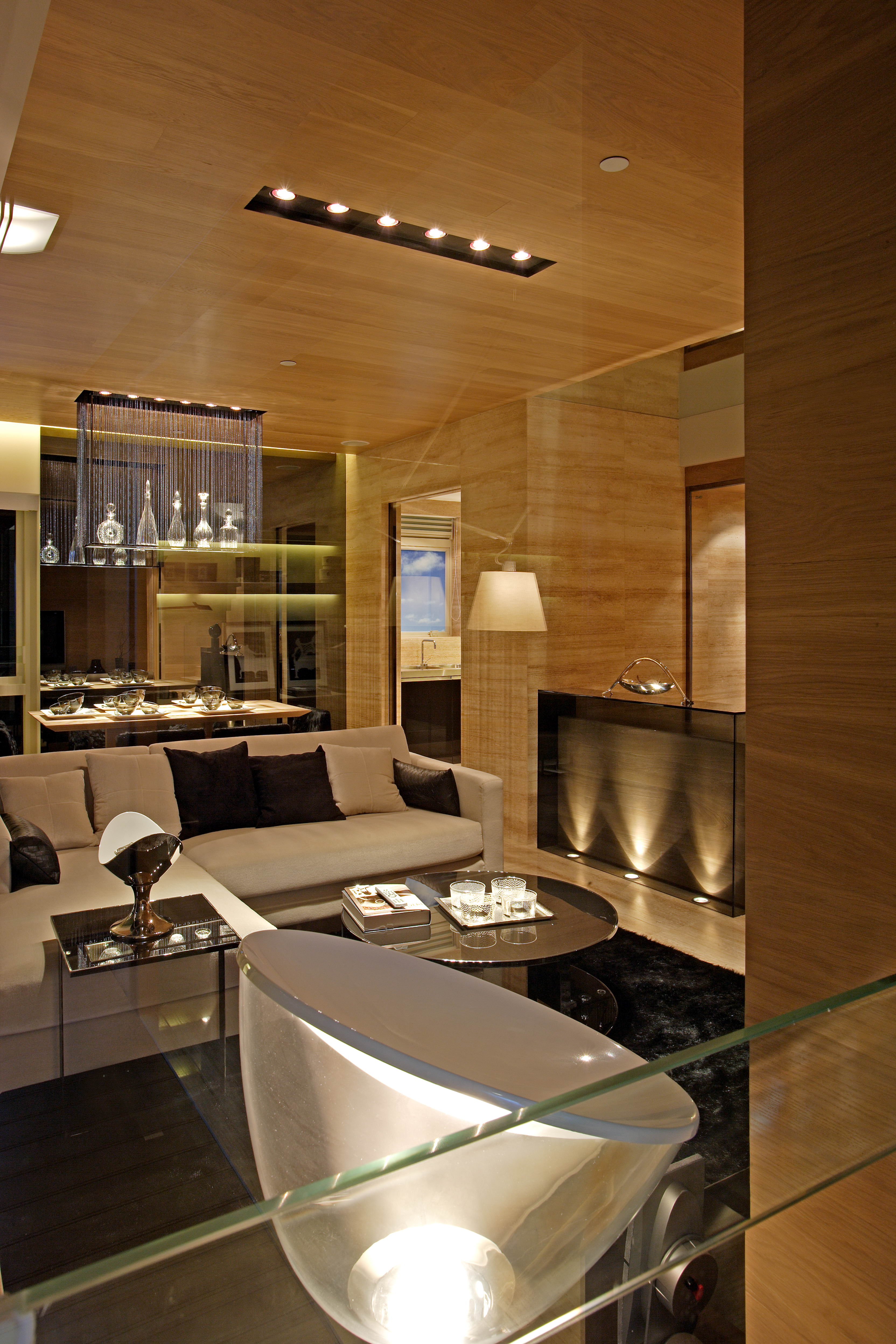 Centre Stage 梁志天-30