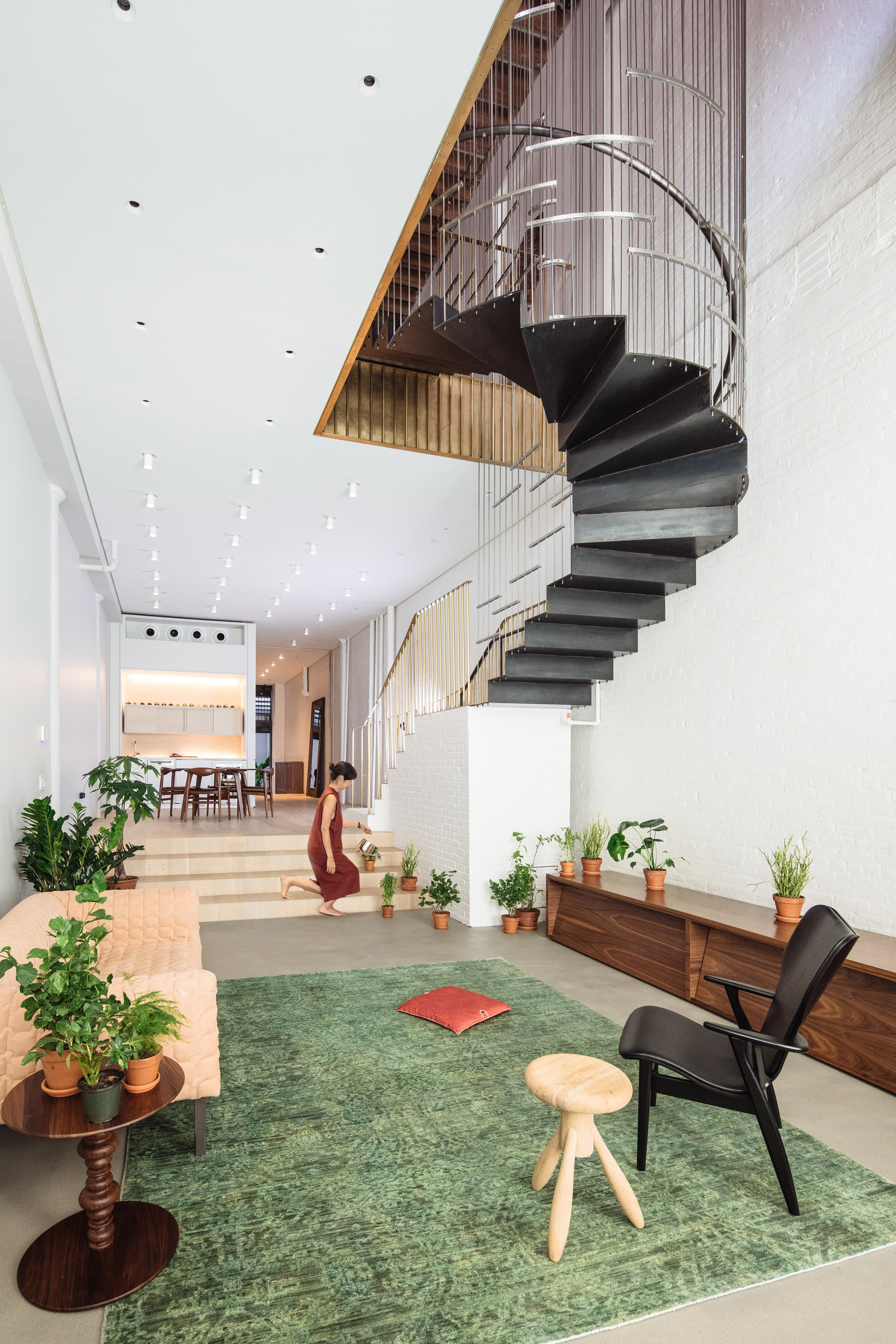 Dash Marshall merges two Tribeca lofts with sculptural staircase-2