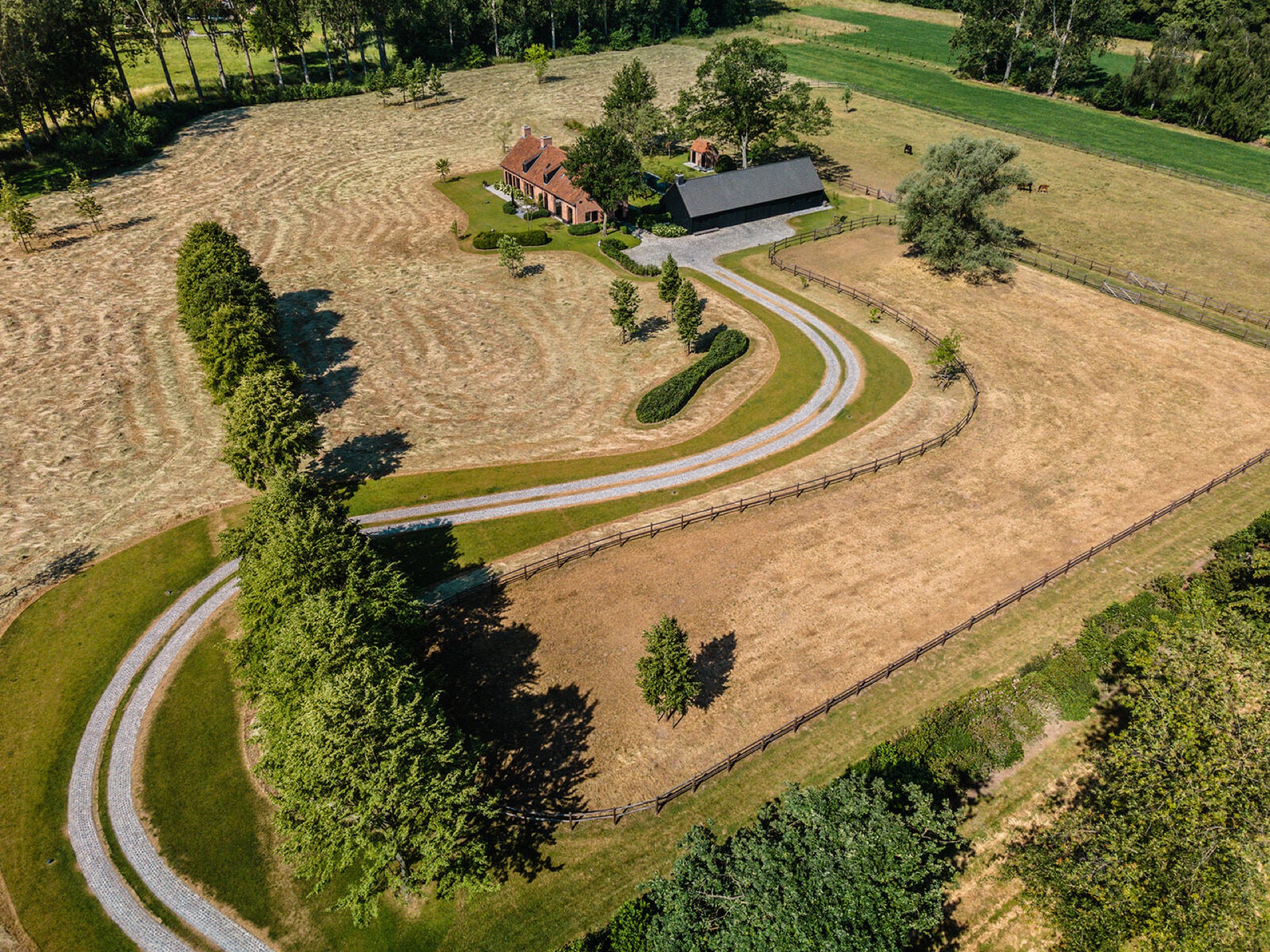 Hoeve met landschapstuin-3
