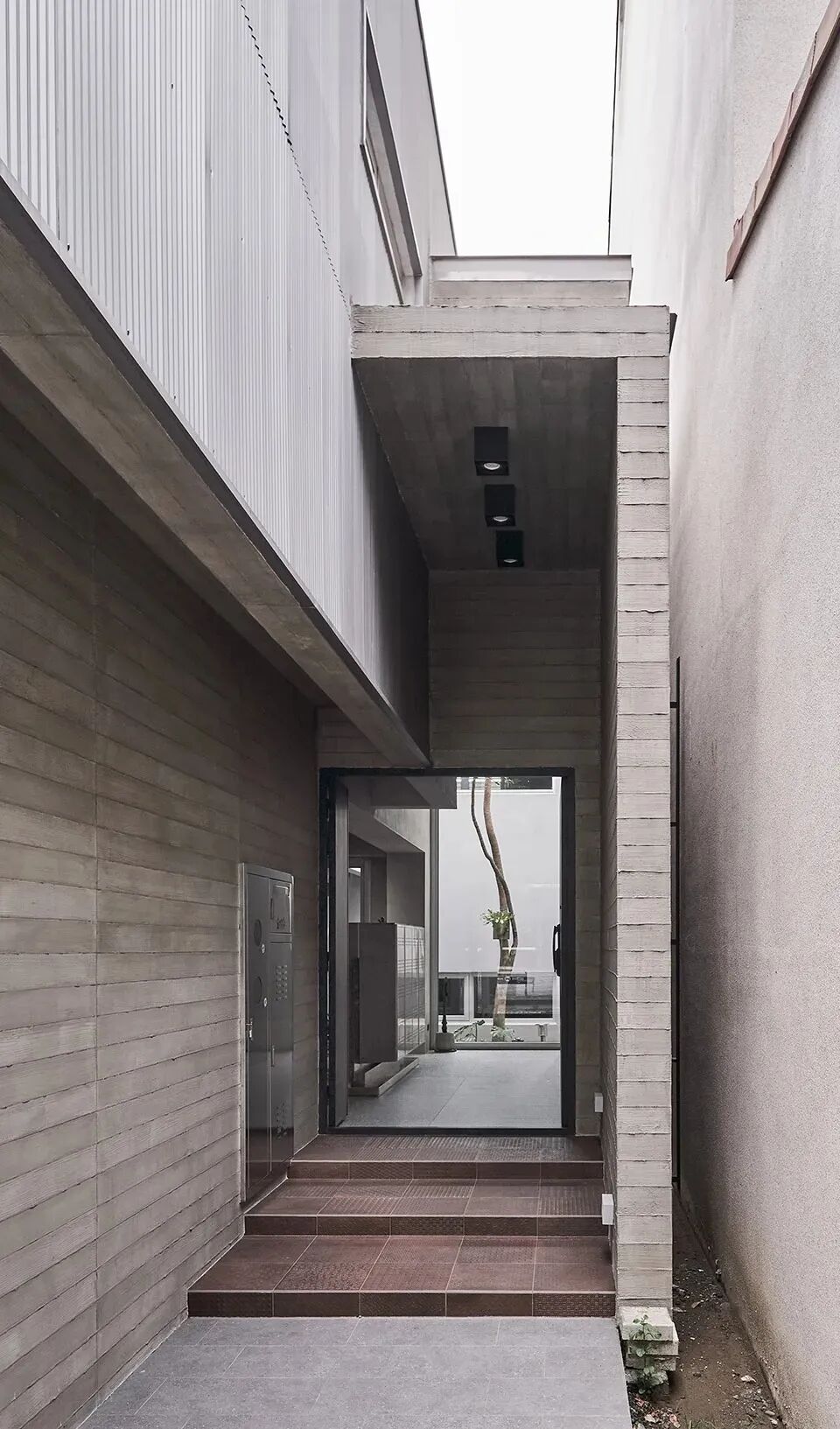 HAO Design · 透天昔裡的三合院:傳統住宅的解構重組丨中国高雄丨HAO DESIGN-6