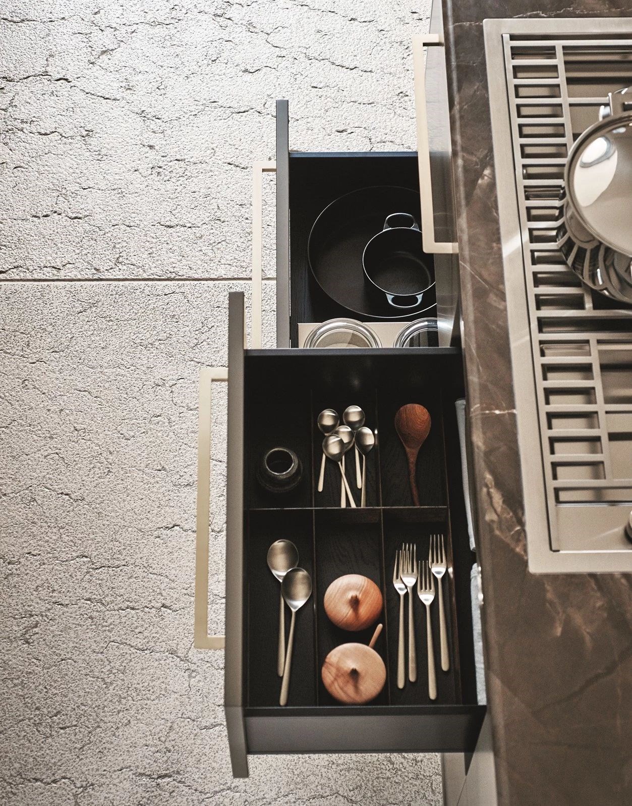 厨房玩转高级灰 大牌橱柜新系列点评-17